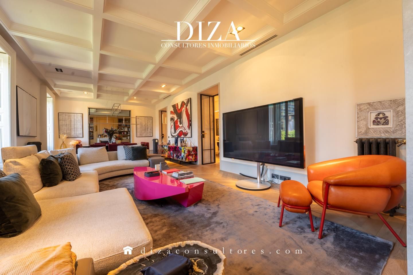 Living room of Flat for sale in  Madrid Capital  with Air Conditioner, Heating and Storage room