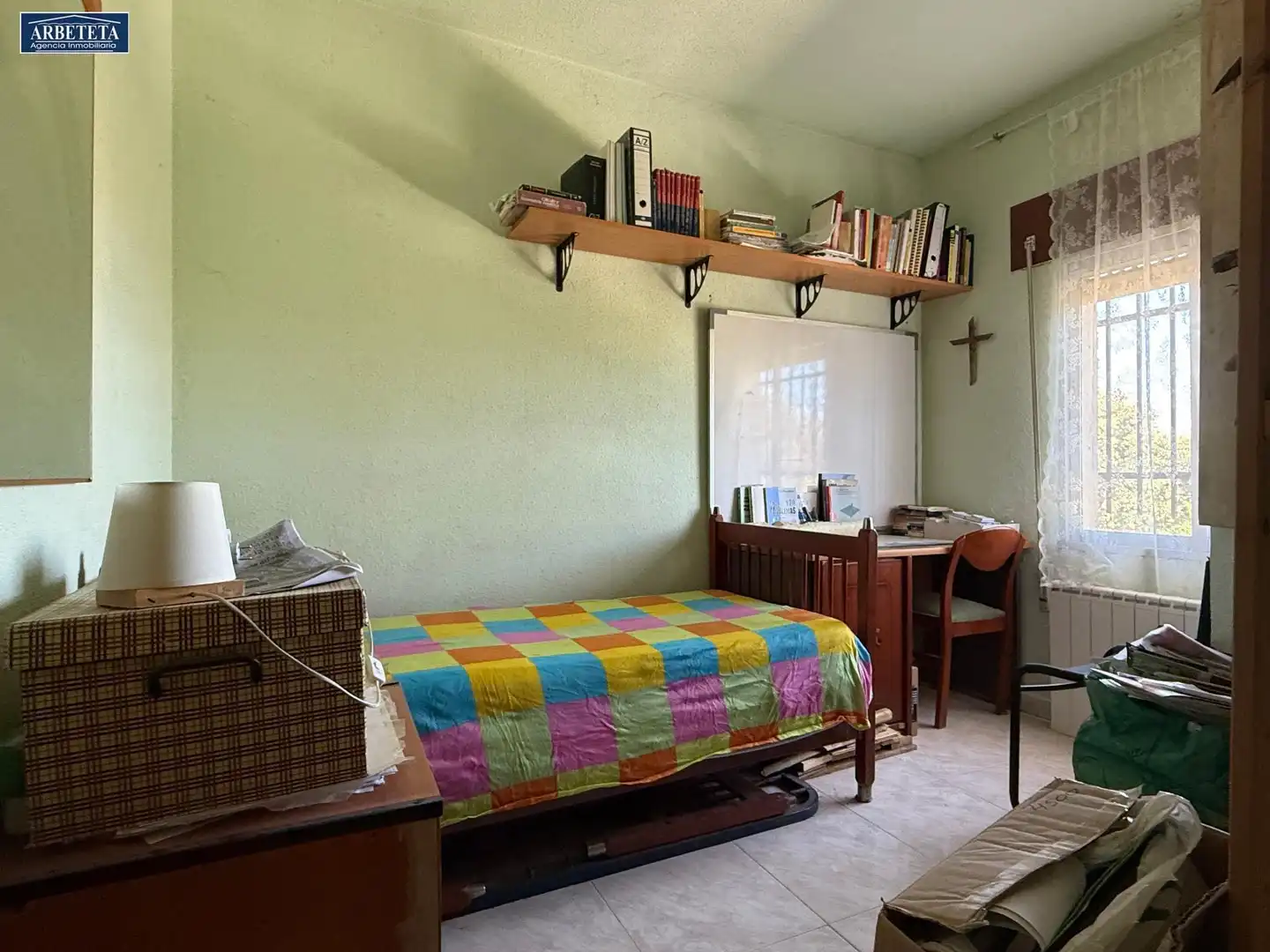 Habitación de Casa adosada en venta en Trijueque con Calefacción, Jardín privado y Trastero