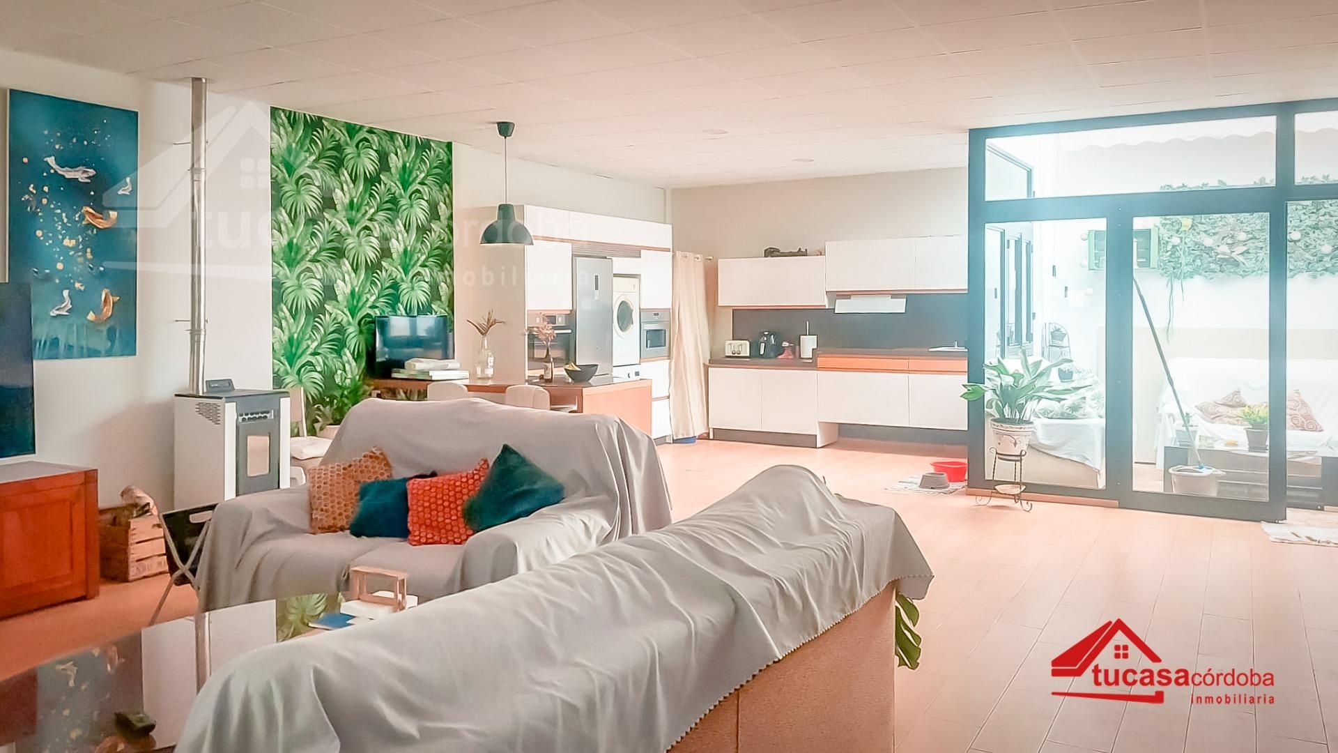 Sala d'estar de Nau industrial en venda en  Córdoba Capital