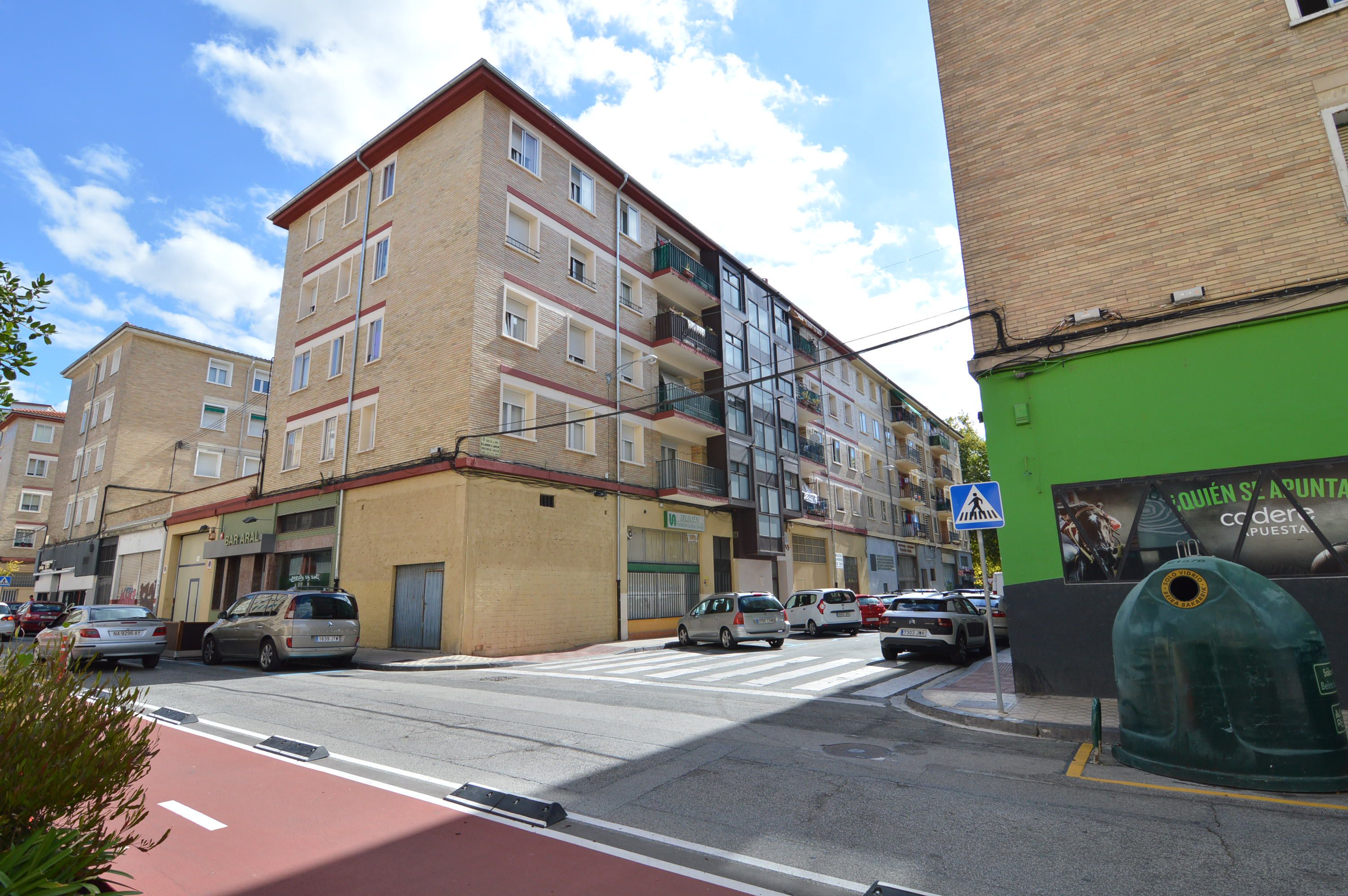 Vista exterior de Piso en venta en Monzón