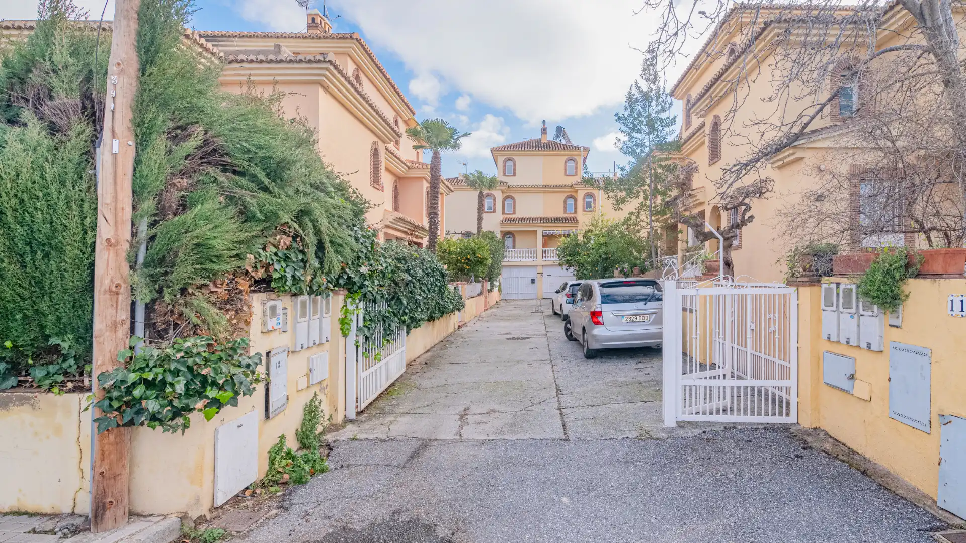 Vista exterior de Casa adosada en venta en Monachil con Jardín privado y Terraza