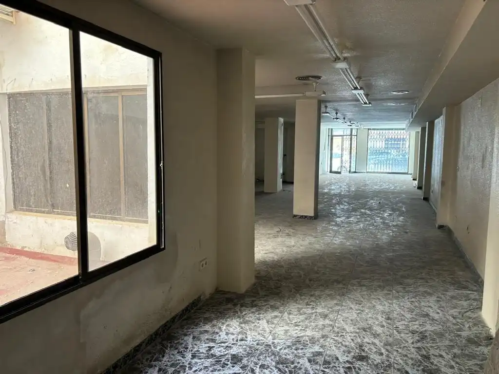 Gewerbefläche zum Verkauf in Elche ciudad, imagen 2