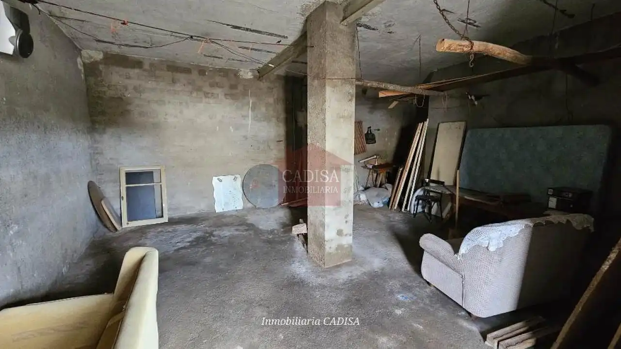Casa o chalet en venta en Calvarrasa de Abajo con Jardín privado, Trastero y Amueblado