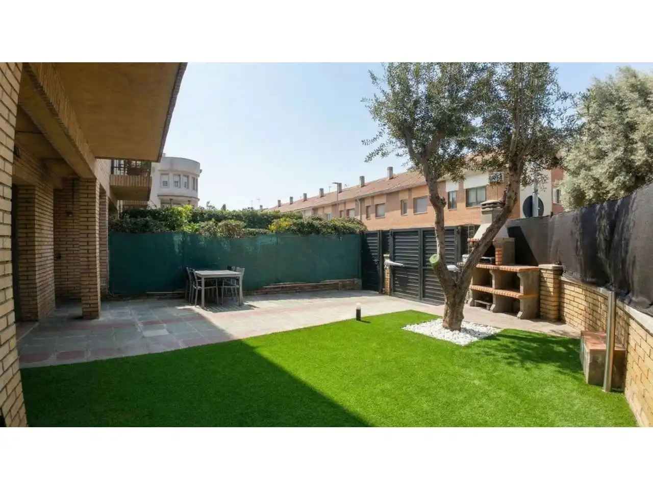 Garden of Detached homes for sale in Ripollet  with Air Conditioner, Heating and Private garden