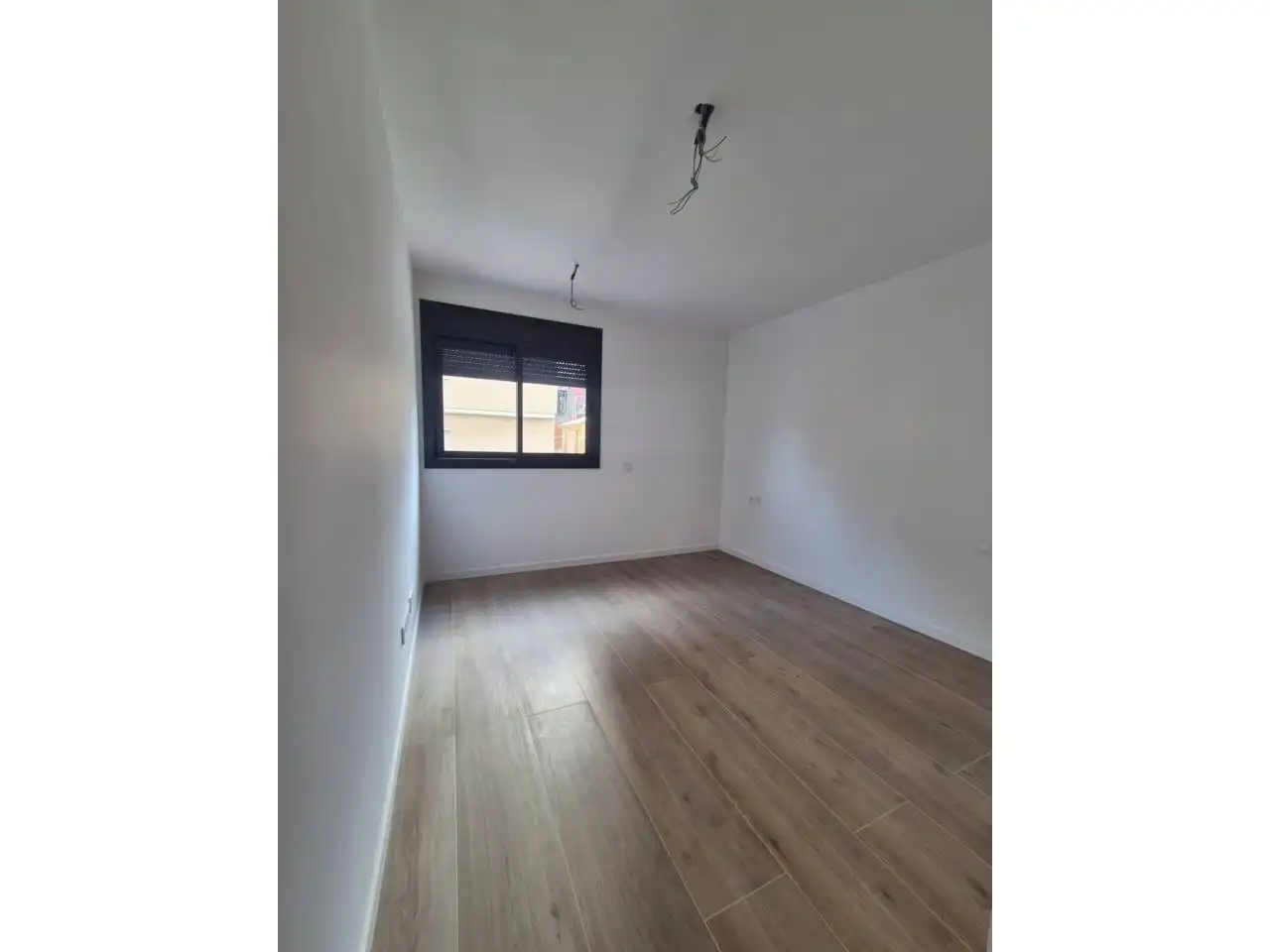Dormitori de Pis de lloguer en Terrassa amb Aire condicionat, Calefacció i Parquet