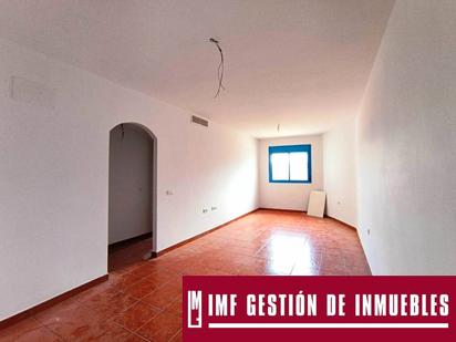 Flat for sale in Alcaucín  with Air Conditioner, Storage room and Community pool