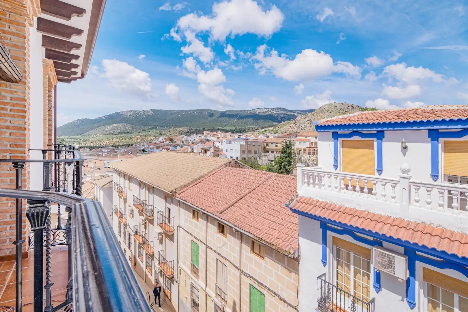 Vista exterior de Edificio en venta en Íllora