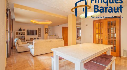 Foto 2 de Piso en venta en Pujada del Castell, Centre, Figueres