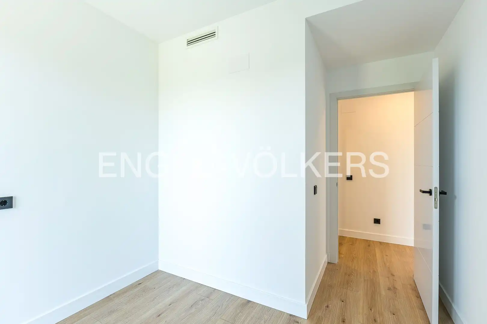 Bedroom of Flat for rent in Vilanova i la Geltrú  with Air Conditioner, Heating and Terrace