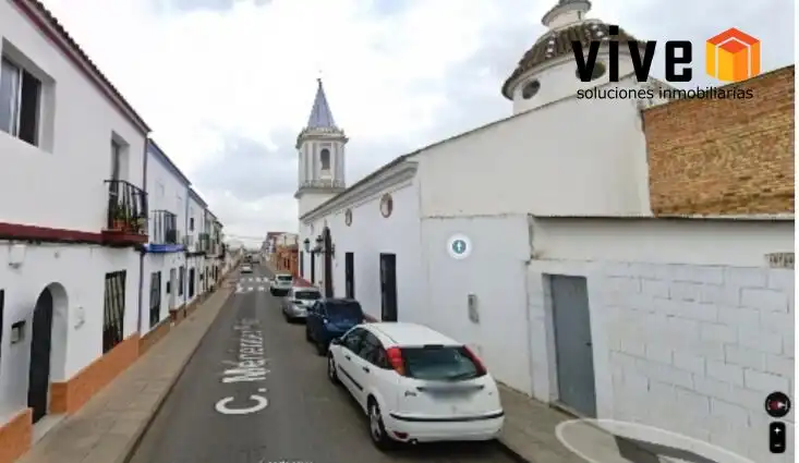 Casa con terraza en venta en MENENDEZ PIDAL