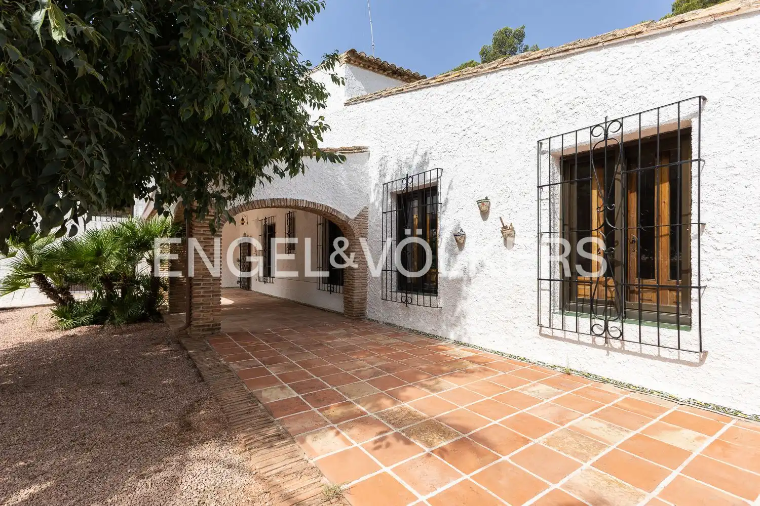 Vista exterior de Casa o chalet de alquiler en Paterna con Aire acondicionado, Calefacción y Jardín privado