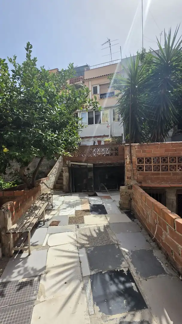 Casa adosada en venda en Barcelona amb Aire condicionat, Jardí privat i Terrassa