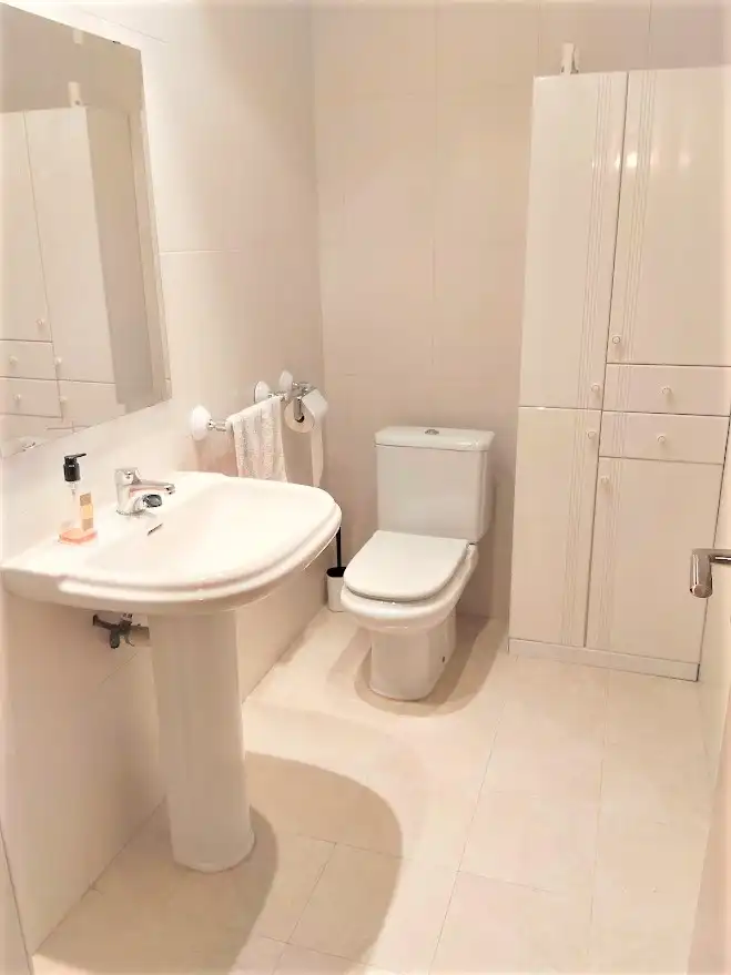 Flat for sale in Instituts - Universitat