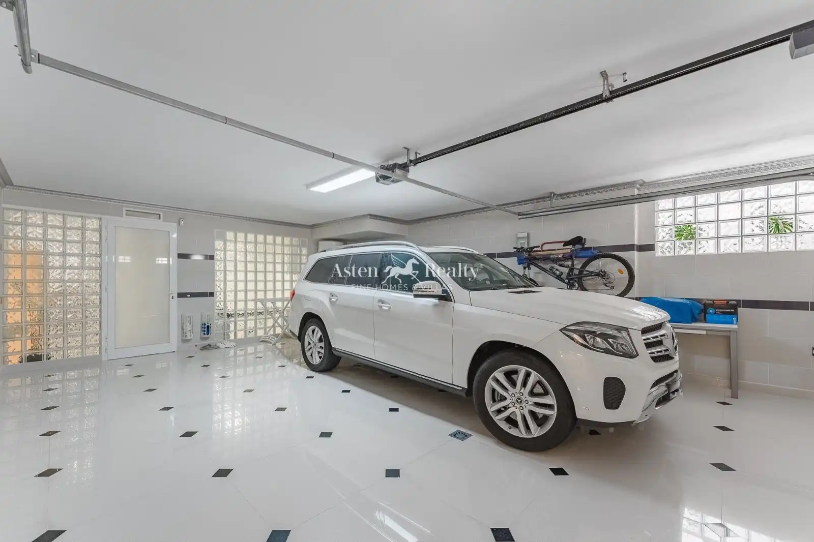 Parking de Casa o chalet en venta en Adeje con Aire acondicionado, Terraza y Trastero