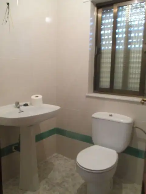 Bany de Casa o xalet en venda en Poveda de las Cintas amb Terrassa i Traster