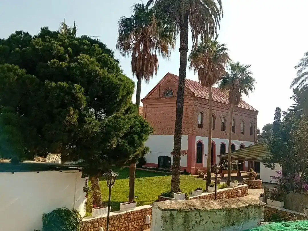 Vista exterior de Pis en venda en Motril amb Jardí privat, Piscina i Balcó