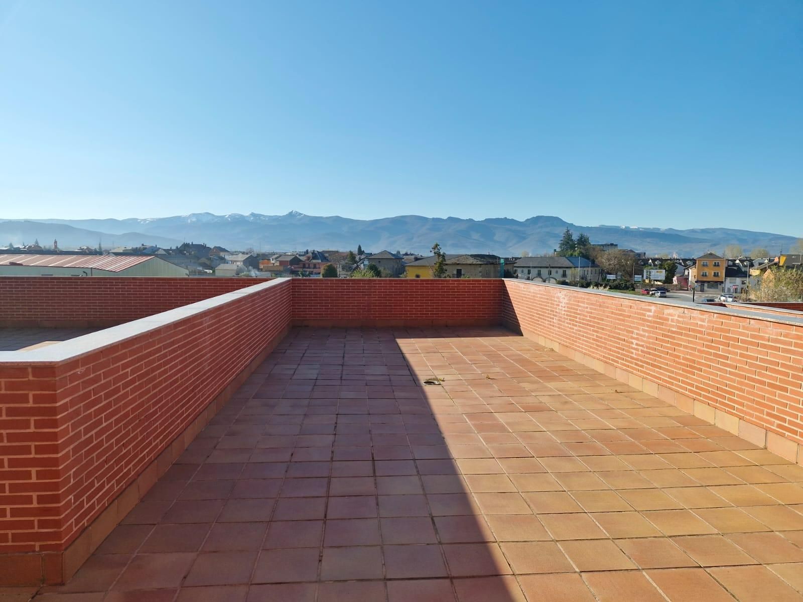Terraza de Piso en venta en Camponaraya con Calefacción, Terraza y Trastero