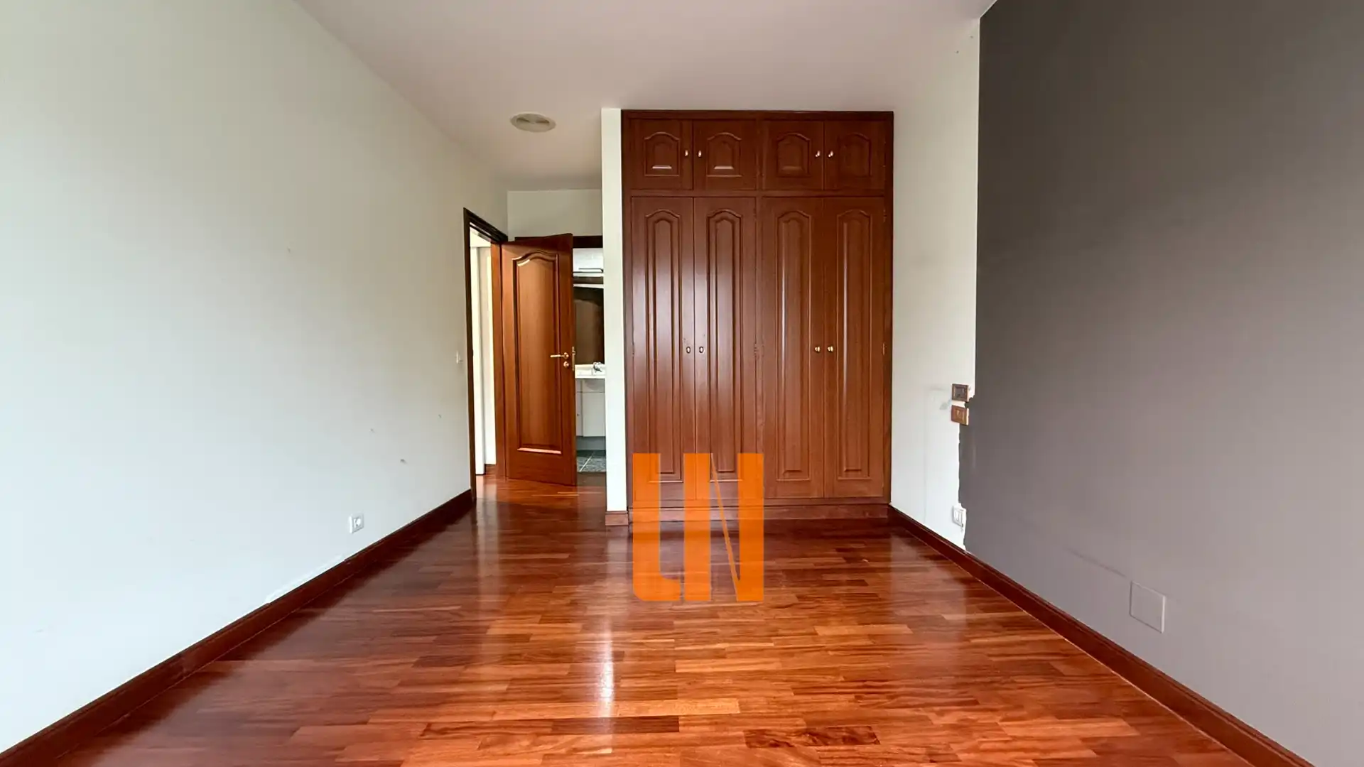 Flat for sale in Plaza de Ría, Portádego - Vilaboa Norte