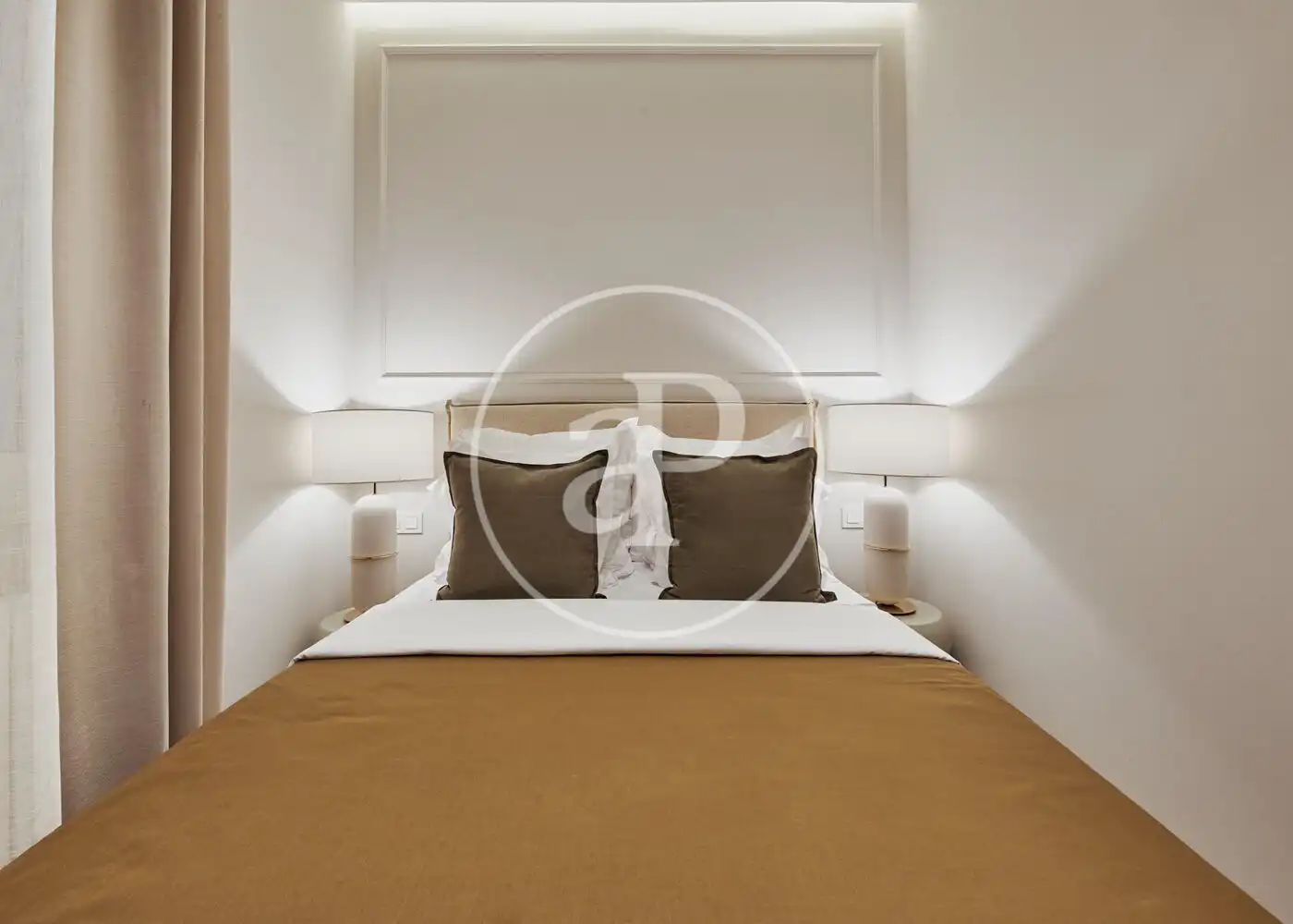 Bedroom of Flat for sale in Madrid  with Air Conditioner, Heating and Furnished