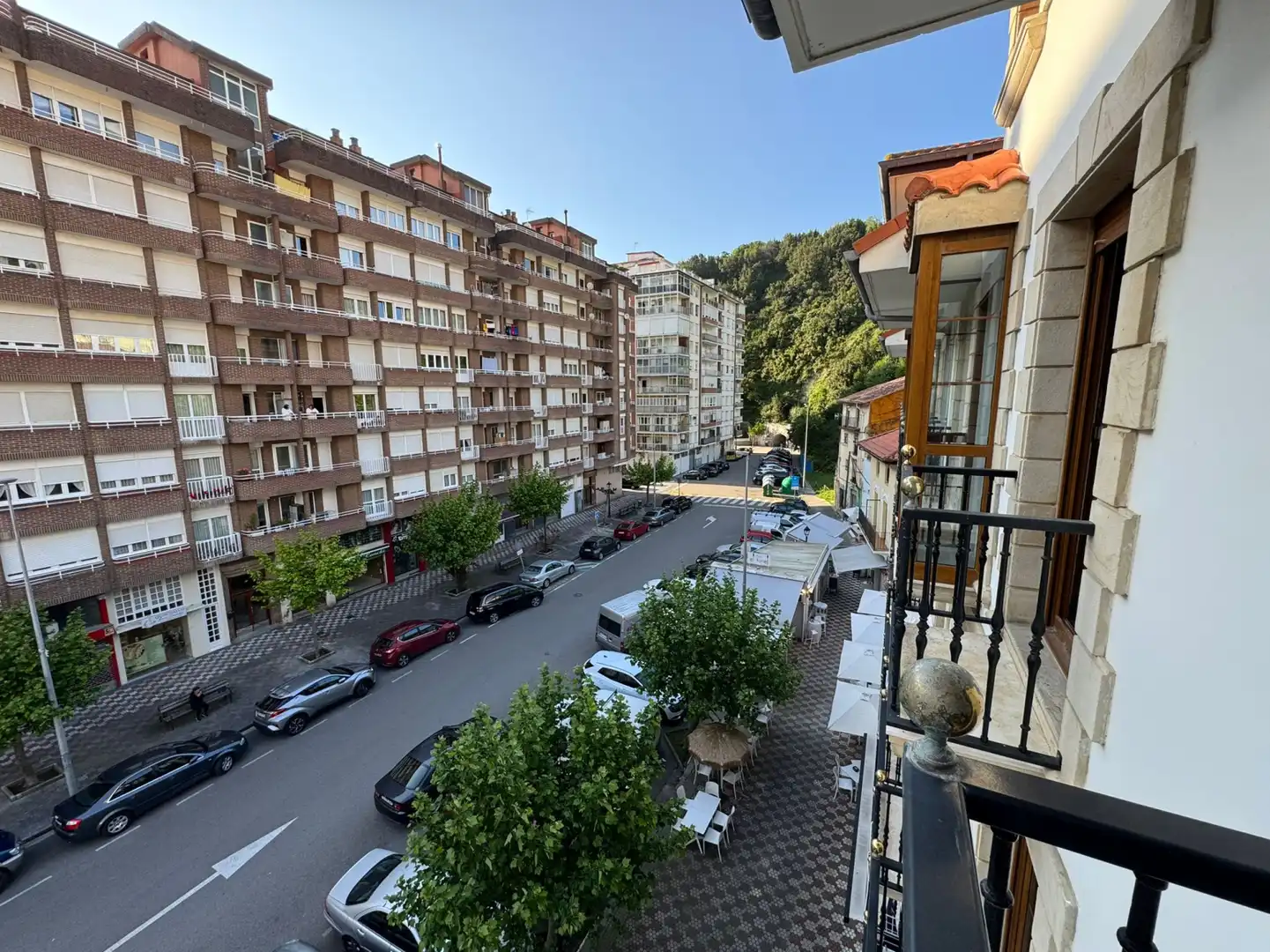 Vista exterior de Dúplex en venda en Laredo amb Calefacció i Balcó