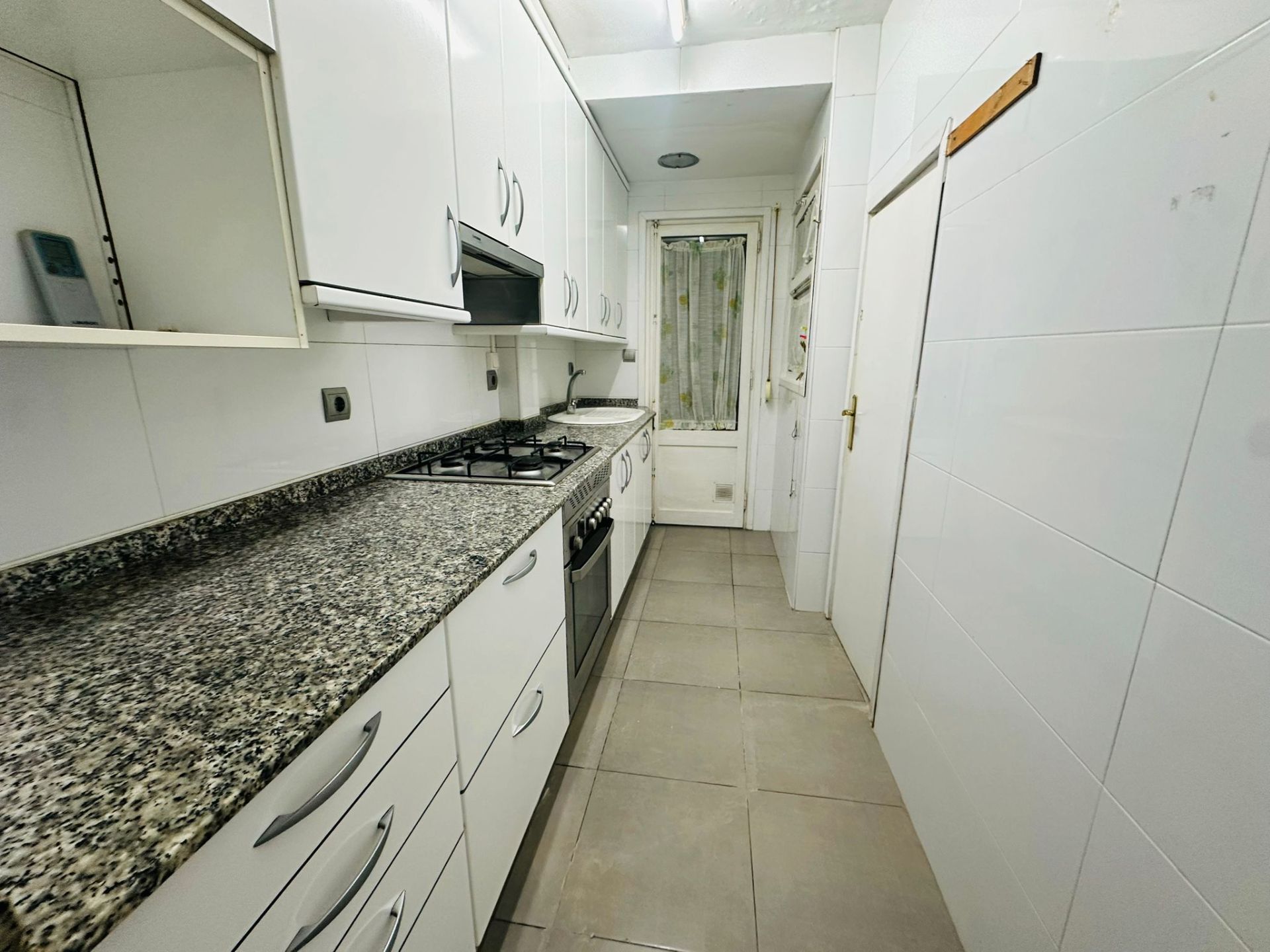Kitchen of Flat for sale in  Tarragona Capital  with Heating, Oven and Balcony
