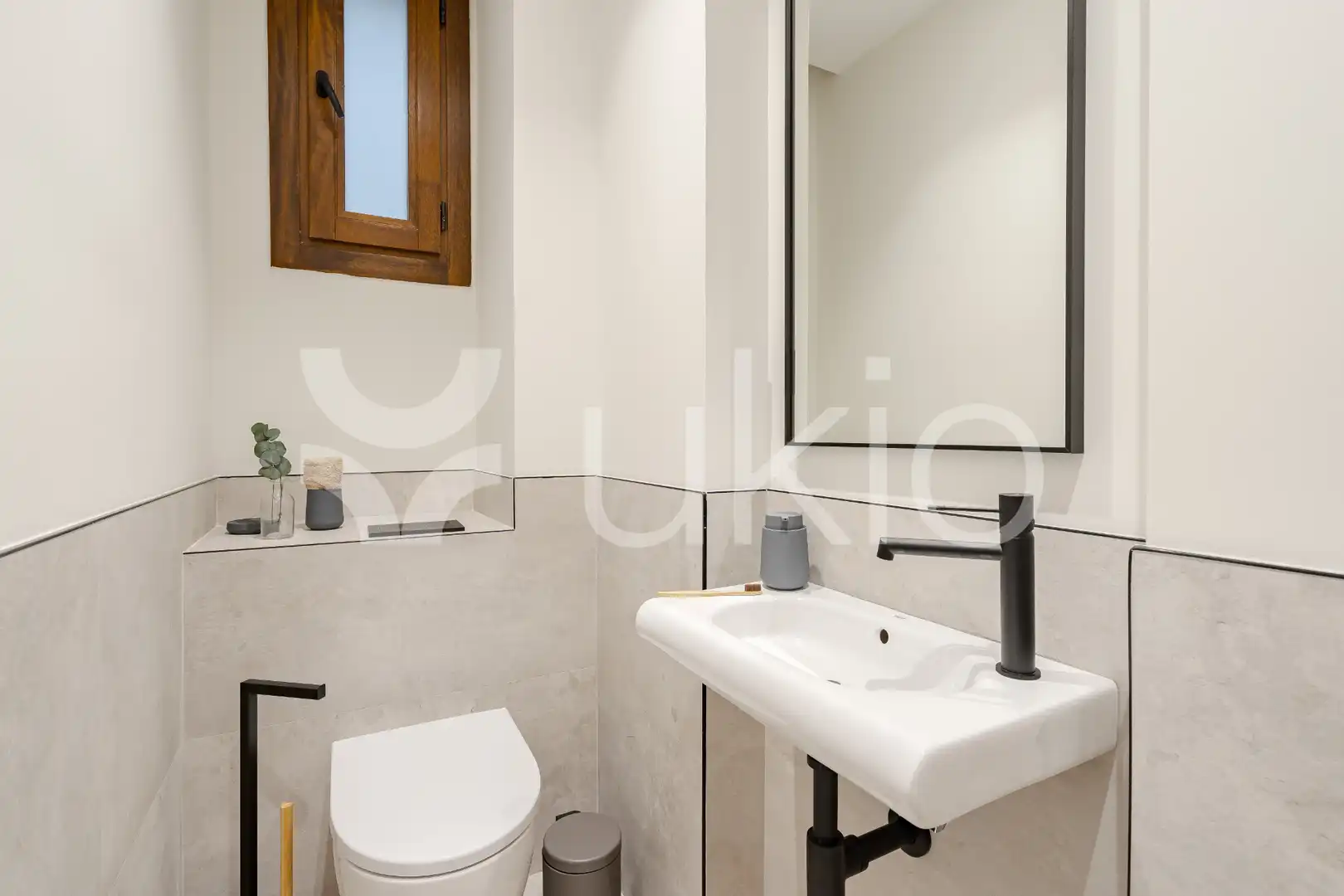 Badezimmer von Wohnungen zur Miete in Madrid mit Klimaanlage, Heizung und Terrasse