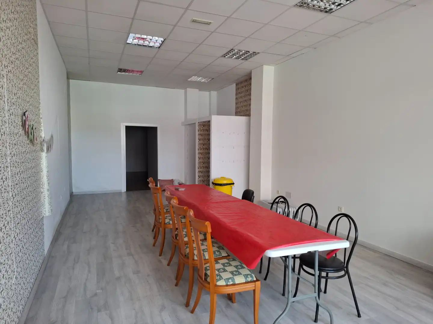 Esszimmer von Fabrikhallen zur Miete in Xove