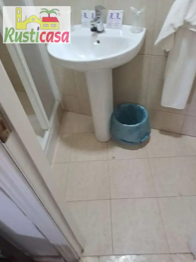 Bany de Edifici en venda en Bailén