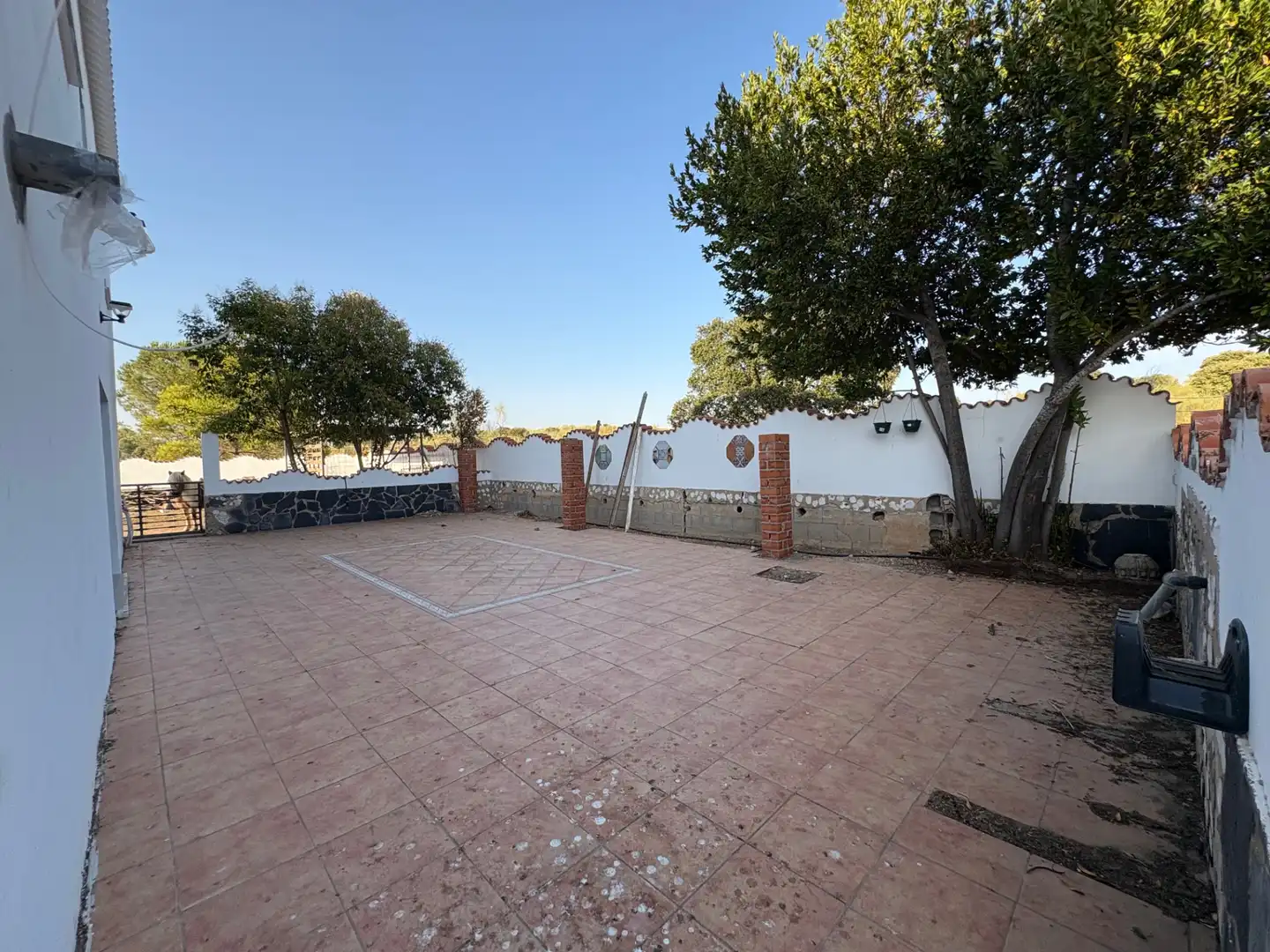 Garden of Houses for sale in Mérida  with Air Conditioner, Heating and Private garden
