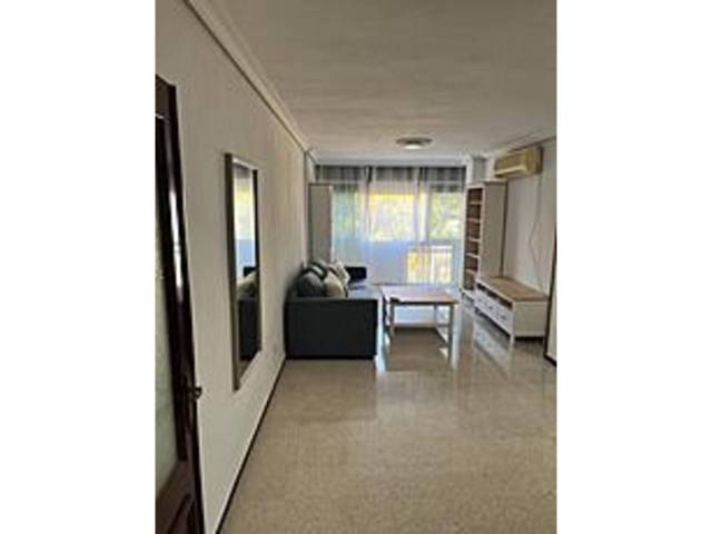 Piso en Alquiler en Calle Manuel Fal Conde en La Oliva