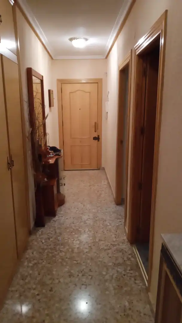 Wohnung zum Verkauf in Albacete mit Klimaanlage, Heizung und Terrasse