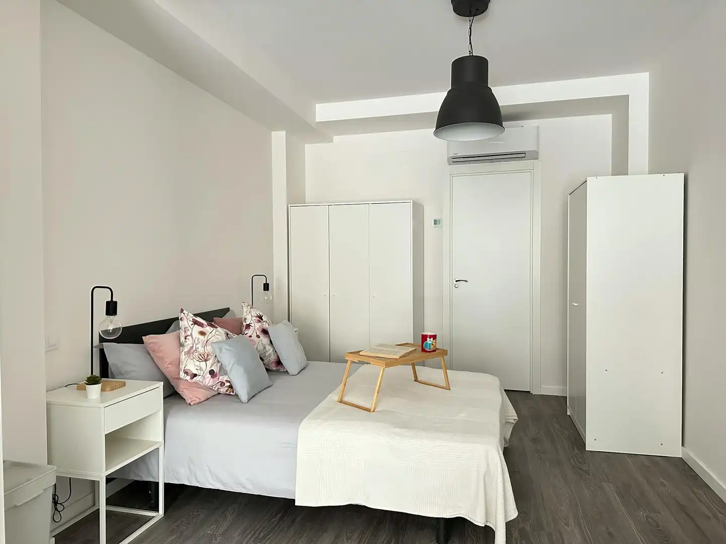Bedroom of Flat for rent in Madrid  with Air Conditioner, Heating and Furnished