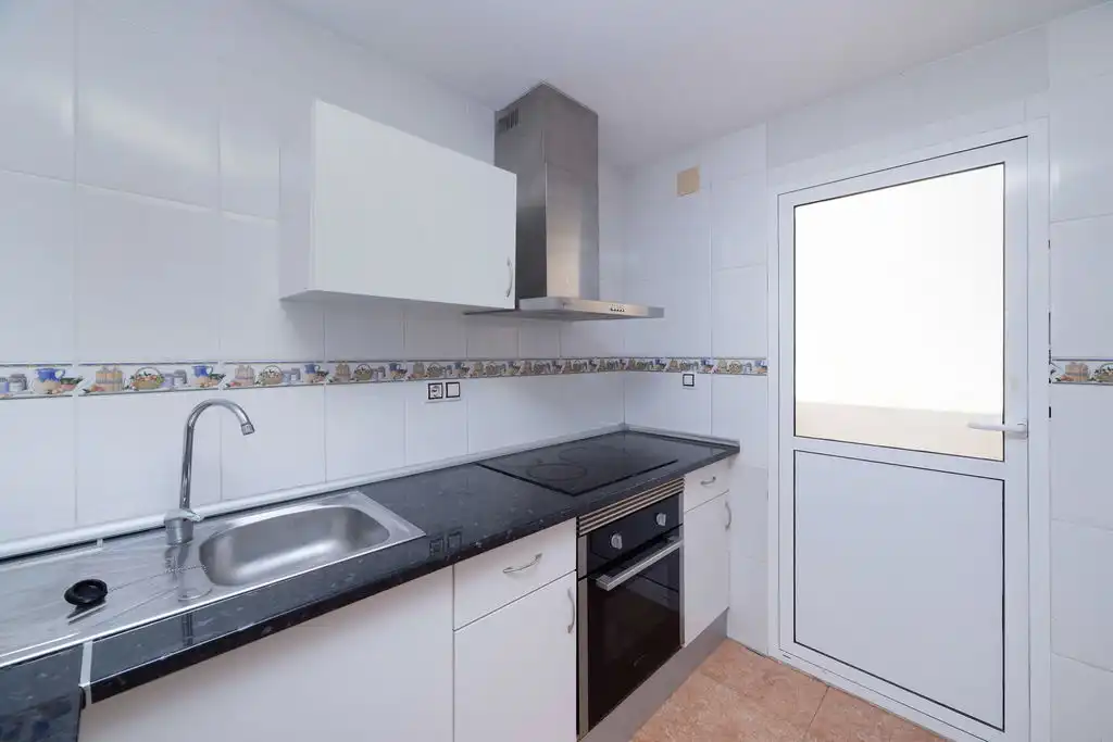 Flat for sale in Urb Colonia Santa Isabel - Res San Antonio -, Haygon - Universidad