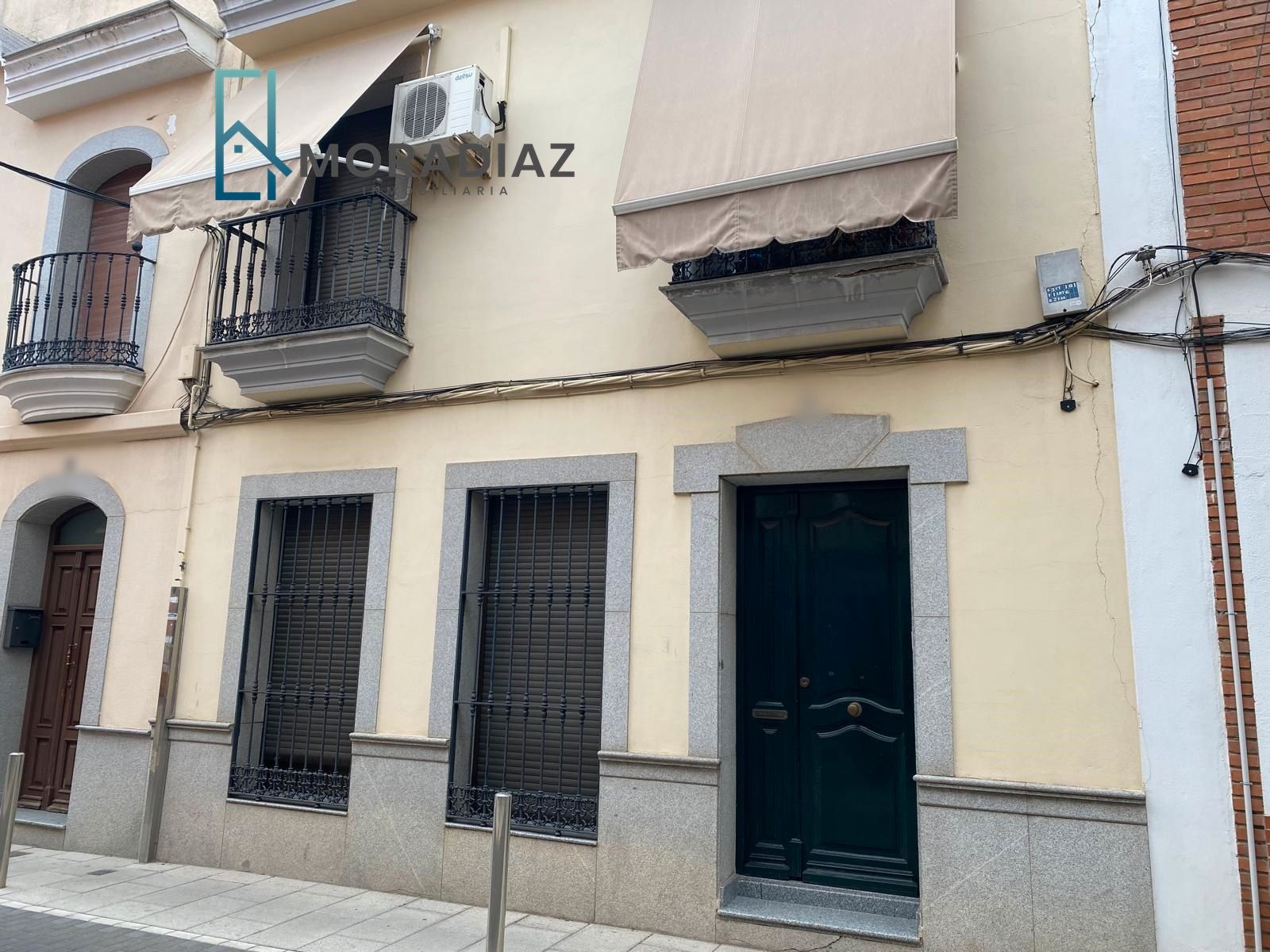 Vista exterior de Casa adosada en venda en Don Benito amb Aire condicionat, Calefacció i Terrassa