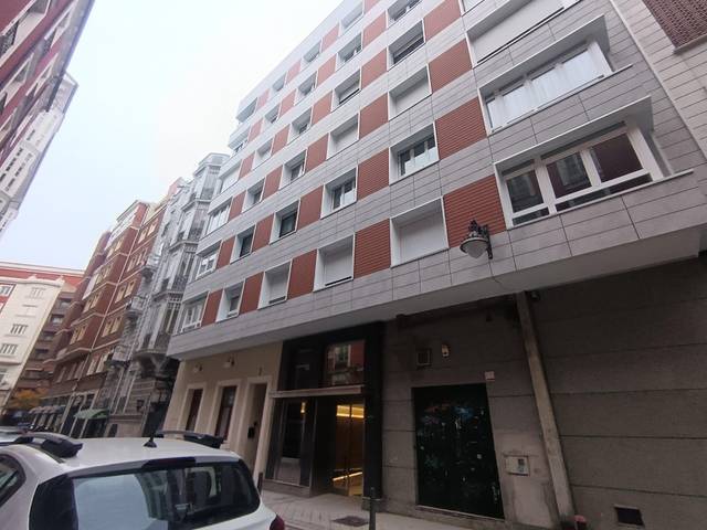 Oficina en Alquiler en Calle COLMENARES en Campo Grande