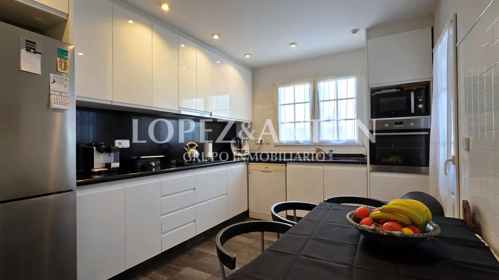 Cocina de Casa o chalet en venta en L'Eliana con Calefacción, Jardín privado y Parquet