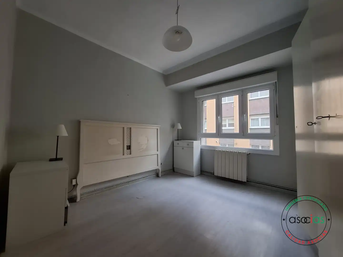 Habitación de Piso en venta en Gijón  con Calefacción