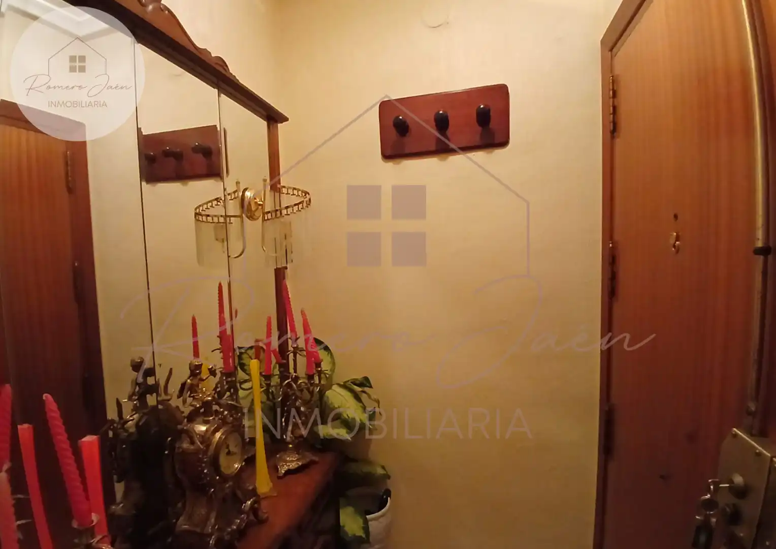 Flat for sale in Jaén  with Air Conditioner and Furnished