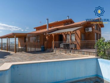 Xalet amb piscina en venda a Casco Histórico