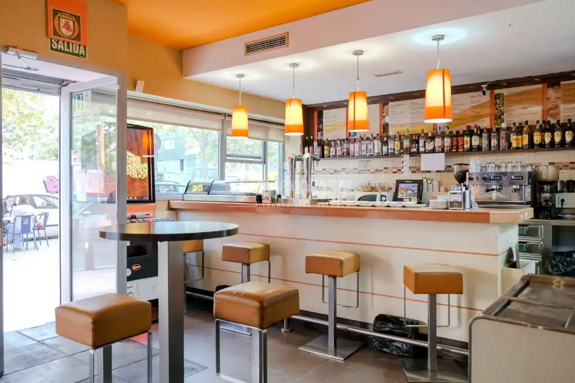 Commercial properties for sale in Madrid  with Air Conditioner and Terrace