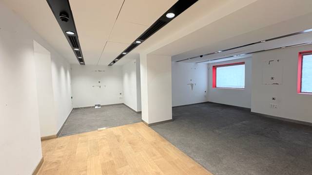 Local comercial en Alquiler en Avinguda d'Amèrica en Rocafonda