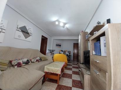 Living room of Flat for sale in Fuenlabrada  with Terrace and Balcony
