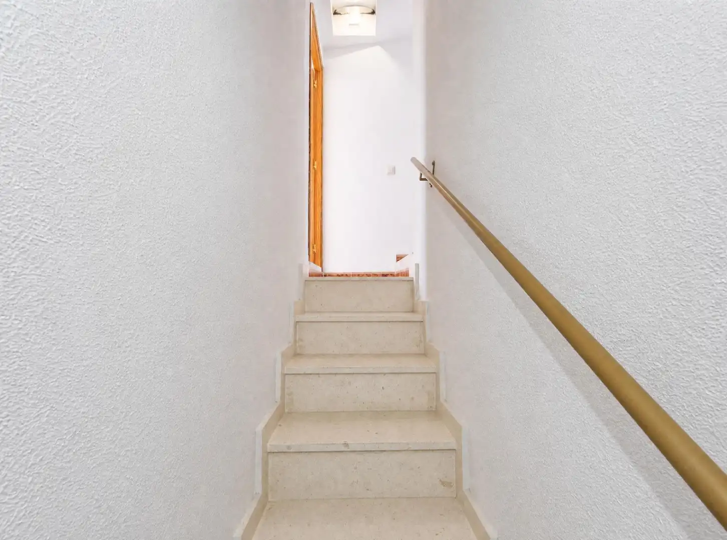 Haus oder Chalet zum Verkauf in Cabrero mit Klimaanlage, Terrasse und Möbliert