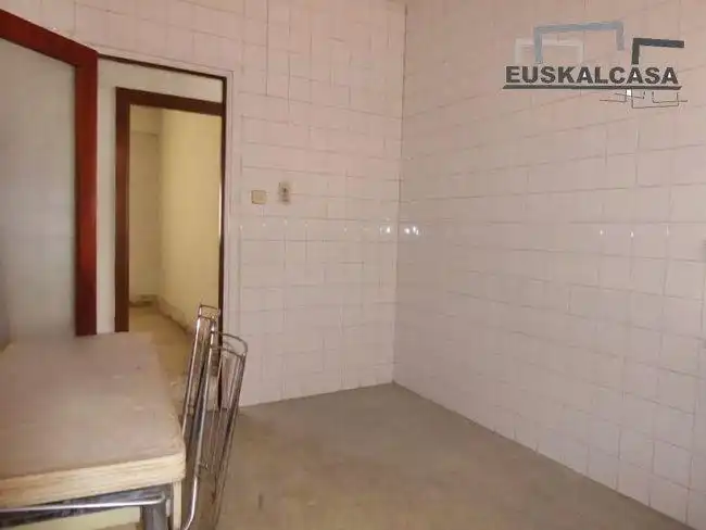 Flat for sale in Basurtu - Zorrotza