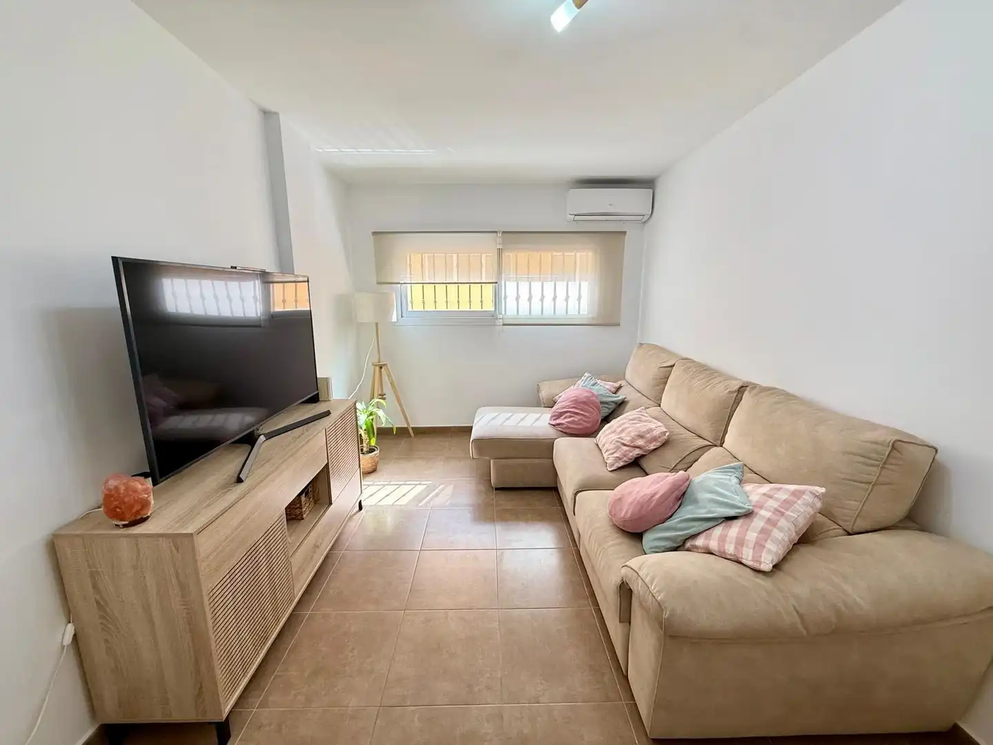 Wohnzimmer von Maisonette zum Verkauf in Vícar mit Klimaanlage, Heizung und Abstellraum