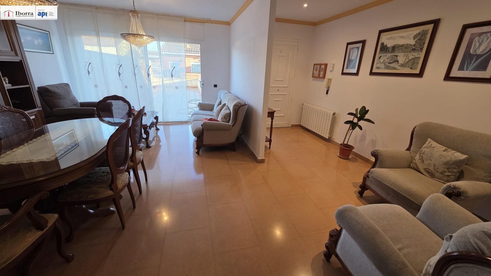 Single-family semi-detached for sale in Tordera pueblo