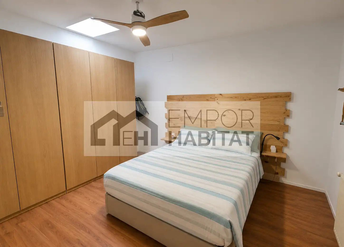 Schlafzimmer von Einfamilien-Reihenhaus zum Verkauf in Llançà mit Klimaanlage, Heizung und Terrasse