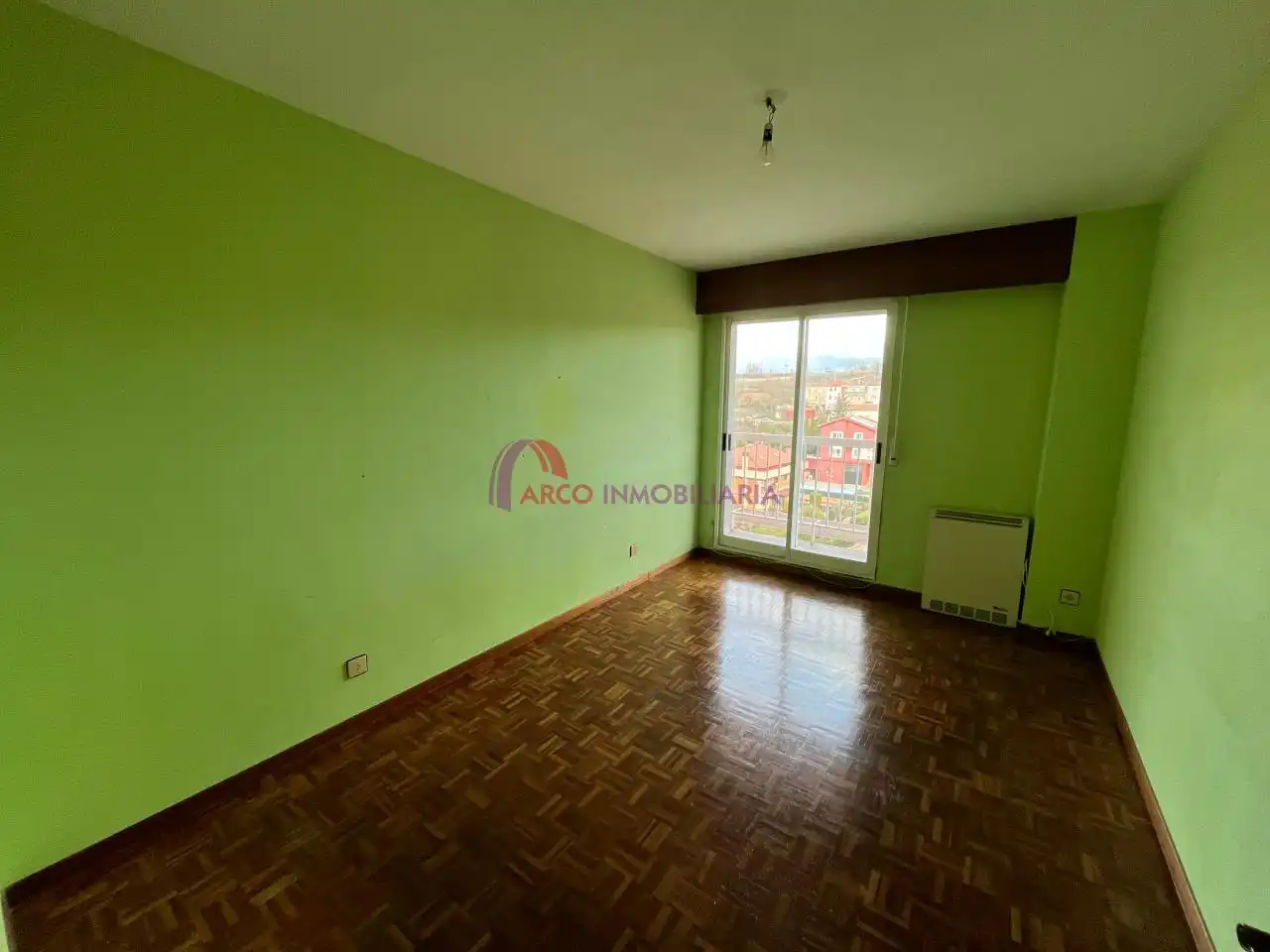Bedroom of Flat for sale in Burgos  with Heating, Parquet flooring and Terrace