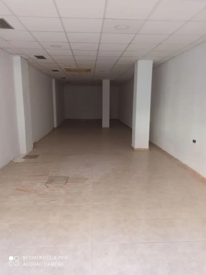 Gewerbefläche zum Verkauf in Piscinas, imagen 2