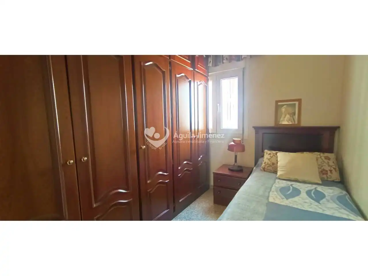 Habitación de Casa o chalet en venta en Alcalá de Guadaira con Calefacción y Terraza